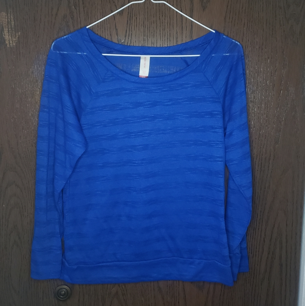 No Boundaries blue longsleeve shirt large